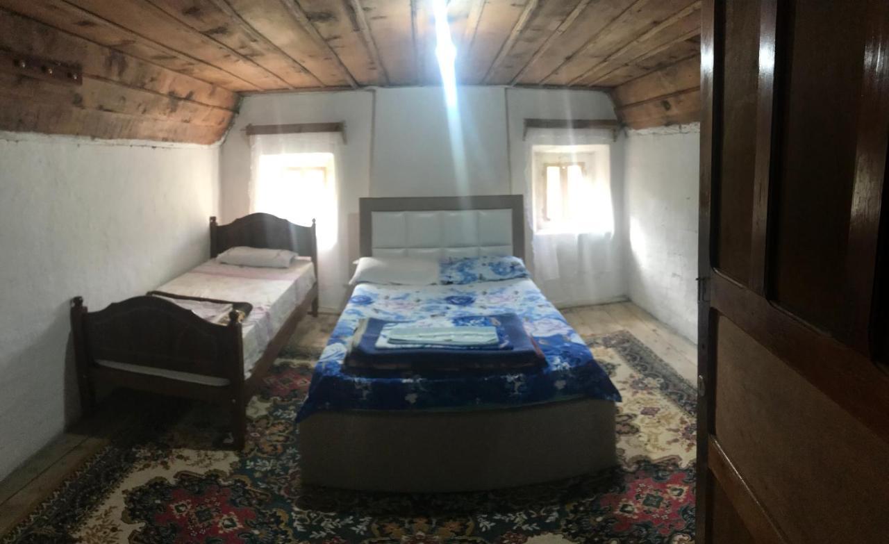 Marash Rrgalla Guesthouse Theth Exteriör bild