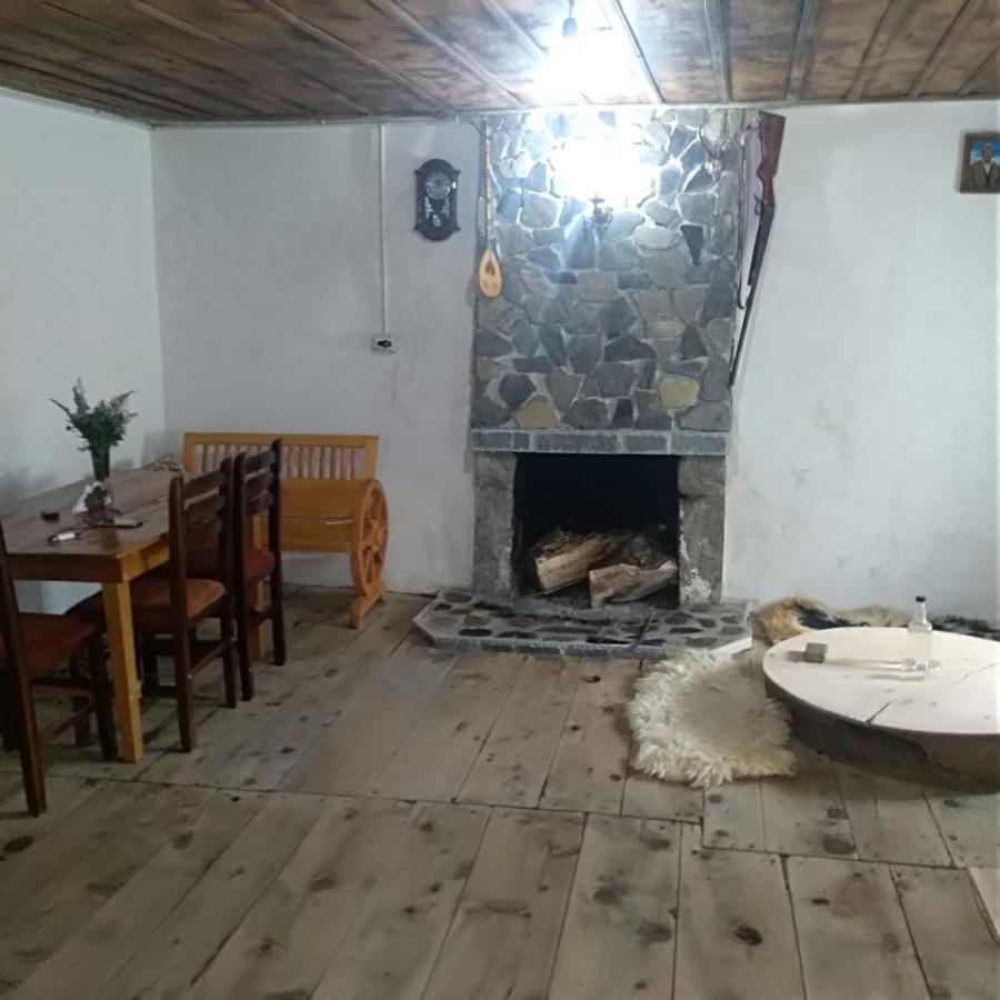 Marash Rrgalla Guesthouse Theth Exteriör bild
